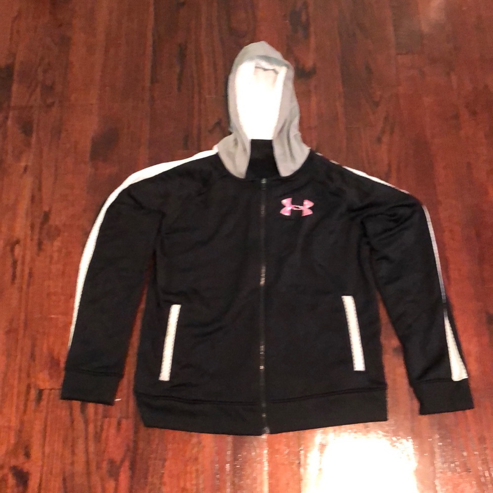 Zip-up sweatshirt
